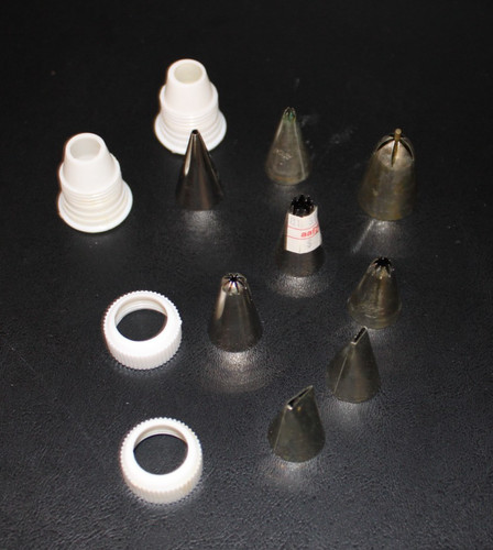 Wilton piping tips set pc - wilton,