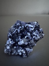 Fluorescent fluorite specimen - fluorescent,