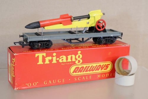 Triang r216 rocket - triang,