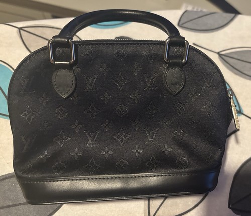 Small black louis - black, vuitton