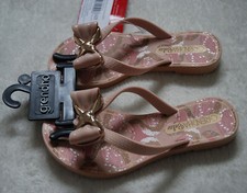 GRENDHA BELA GIRLS PINK BLUSH & SWAN THONG ETERNITY SANDALS 10 INF