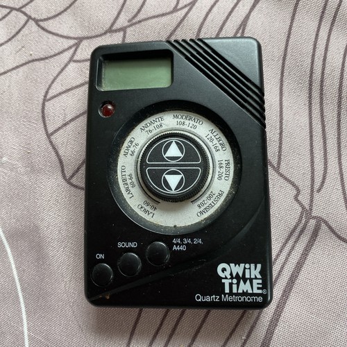 Qwik time quartz metronome - time,