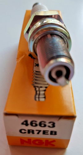 Genuine ngk cr7eb spark - 1,