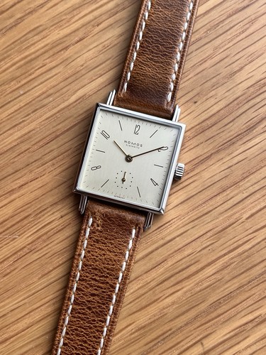 Nomos glashütte tetra - nomos,