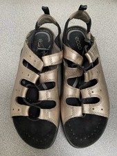 ECCO Comfort Sport Walking Sandals Womens Shoes Bronze Leather Toggle Flat 39 6