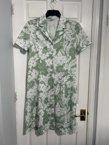 Berkertex green leaf print