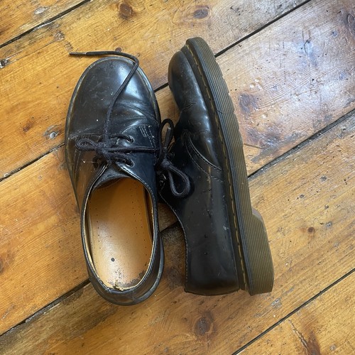 Martens shoes size 4 - dr,
