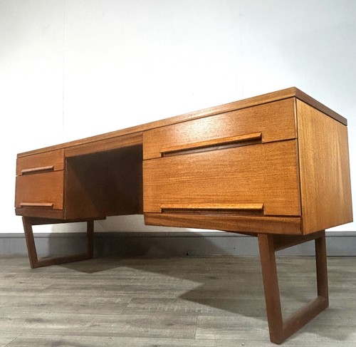 Stylish mid century - century, teak