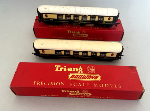 Triang r228 pullman - x,