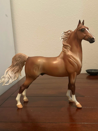 Breyer holiday horse on - breyer,
