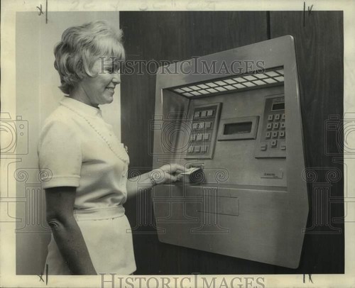 1974 press photo mrs - press, mrs.