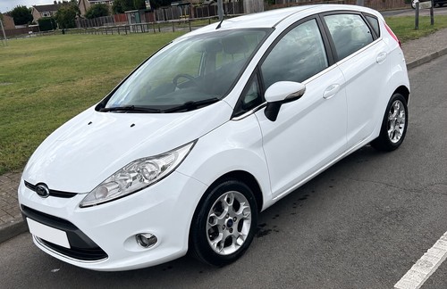 2012 low mileage - white, 1.4