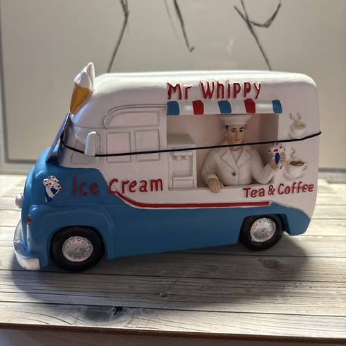 Miniature world whippy - world, mr