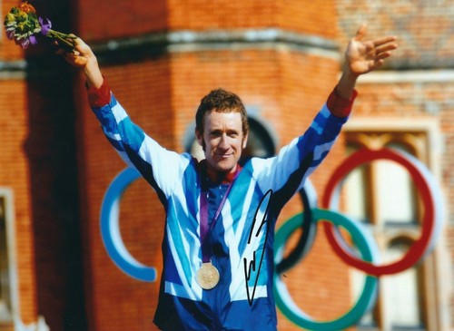 Bradley wiggins signed - bradley, 11x8