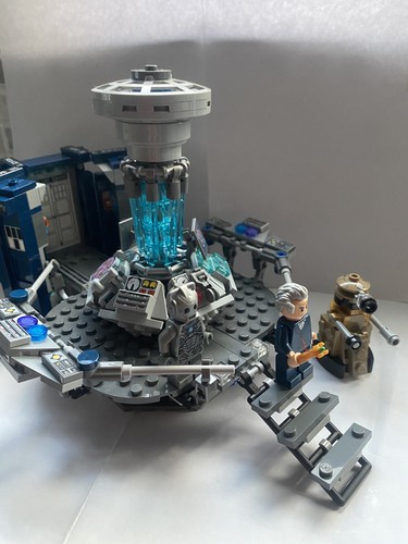Lego doctor who 21304 - doctor, 21304:tardis