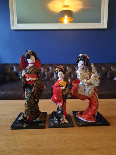 Japanese geisha set dolls - geisha, of