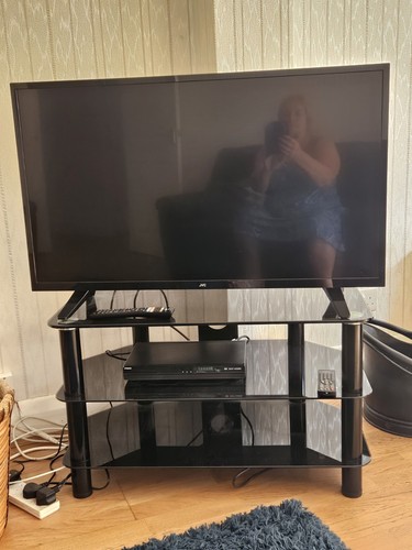 Jvc 38inch smart - 38inch,