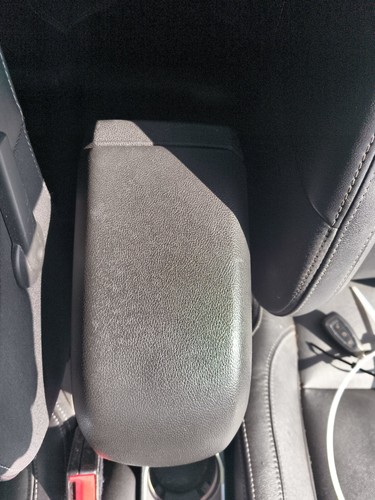 Ford fiesta 2013 2017 armrest - ford, 2013-2017