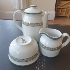 Royal doulton matching teapot - royal,