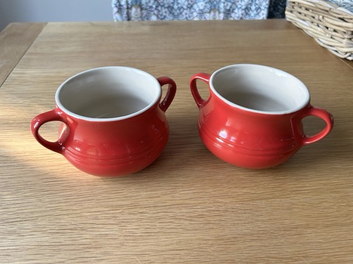 Pair red creuset - pair,