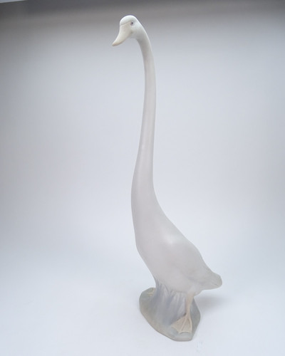 Nao lladro porcelain - by,