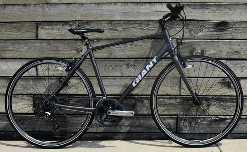 Giant escape hybrid bike - giant,
