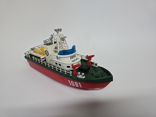 Vintage squirting fire - vintage, boat