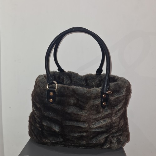 Love moshino fur handbag - fur,