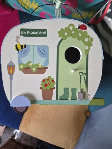 Camper van style bird - camper,