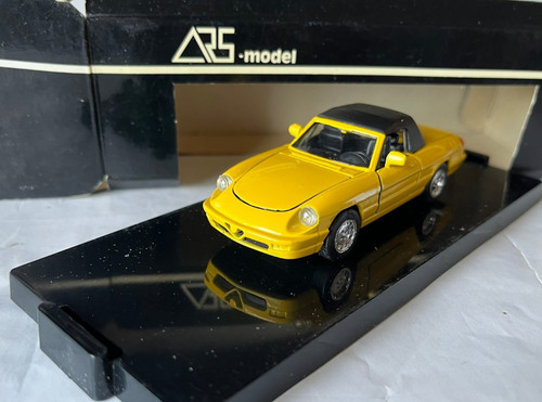 Alfa romeo spider yellow - spider,