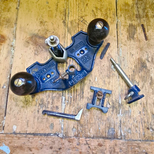 Record 071 router plane - 071,