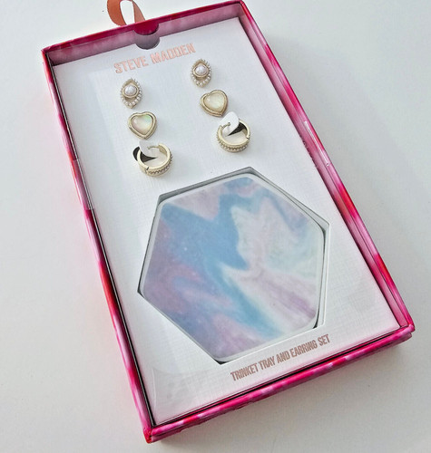 Steve madden pair earrings - 3,