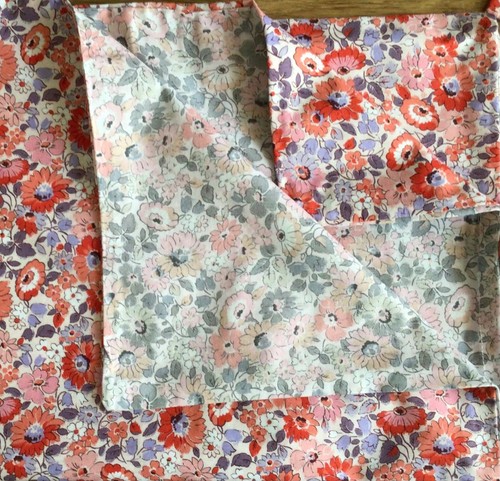 Square cushion cover made - square, w/