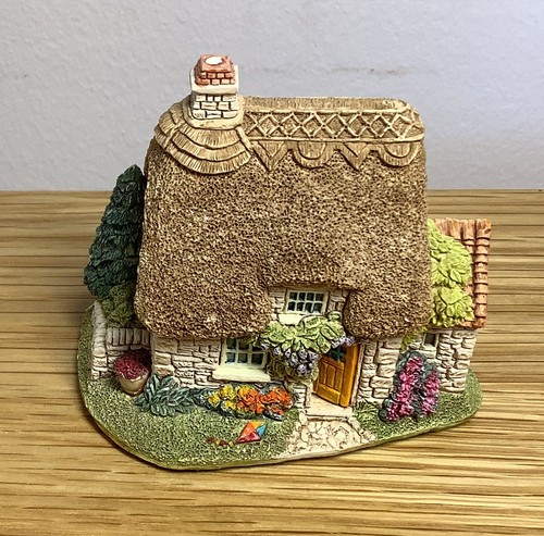 Ladybird cottage from - "ladybird, cottage"
