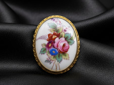 Vintage Brooch Royal Worcester Bone China Oval Gold Tone Metal Flower Design zz