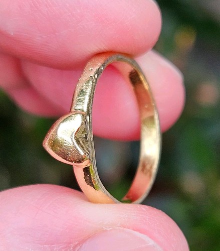 18ct yellow gold pebble - , heart