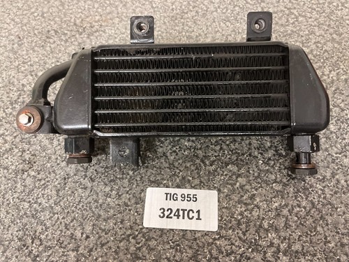 Triumph tiger 955i - oil, cooler