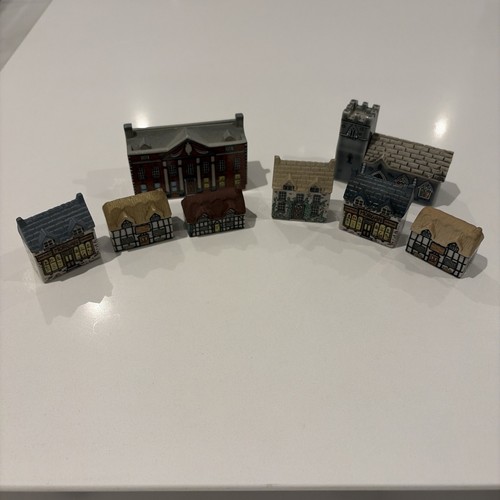 Wade decorative houses - wade, of