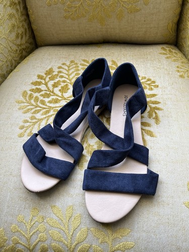 Ladies size eee blue - 6,