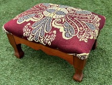 VINTAGE SMALL WOODEN TAPESTRY DESIGN EMBROIDERED FOOTSTOOL BARGAIN BEST ON EBAY