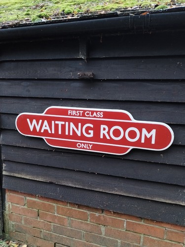 Waiting room totem enamel sign - room,