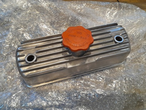 Aluminium rocker cover for - for, a