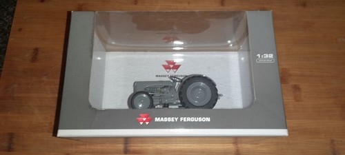 Universal hobbies massey - universal,
