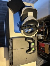 Play Station 4 with VR Headset and Games Great Condition