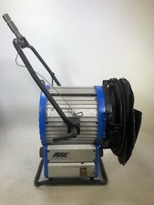 ARRI 2500W/2.5K compact Light head with barn door