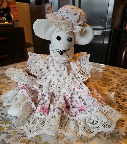 Collectors hand made - hand, dolls