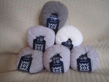 300g - MillaMia Naturally Soft Merino Bundle - 4 x Putty / 1 x Ice / 1 x Storm