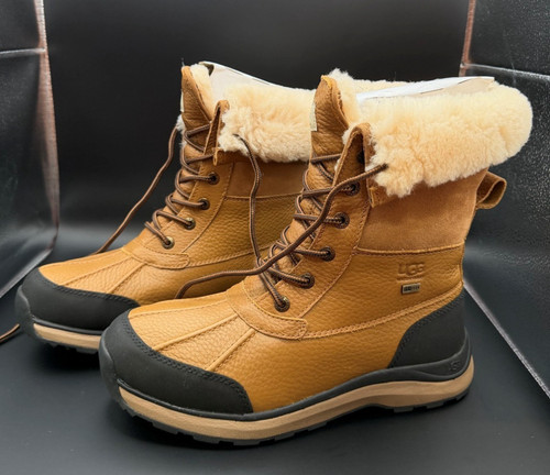 Nwt ugg adirondack - boot, iii