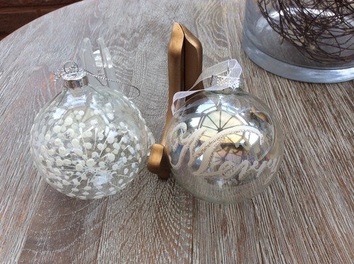 White clear silver - /,