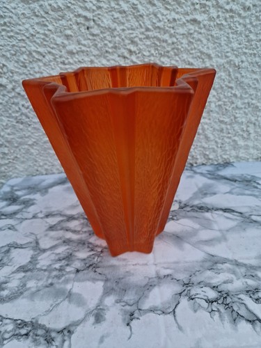 Art deco star shaped orange - art,